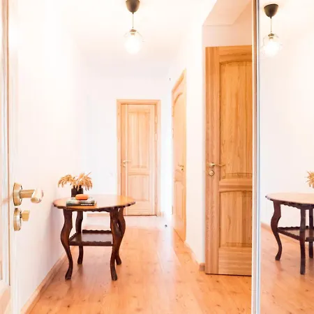 ☆ New & Modern Flat With Bath In Center 아파트 리가